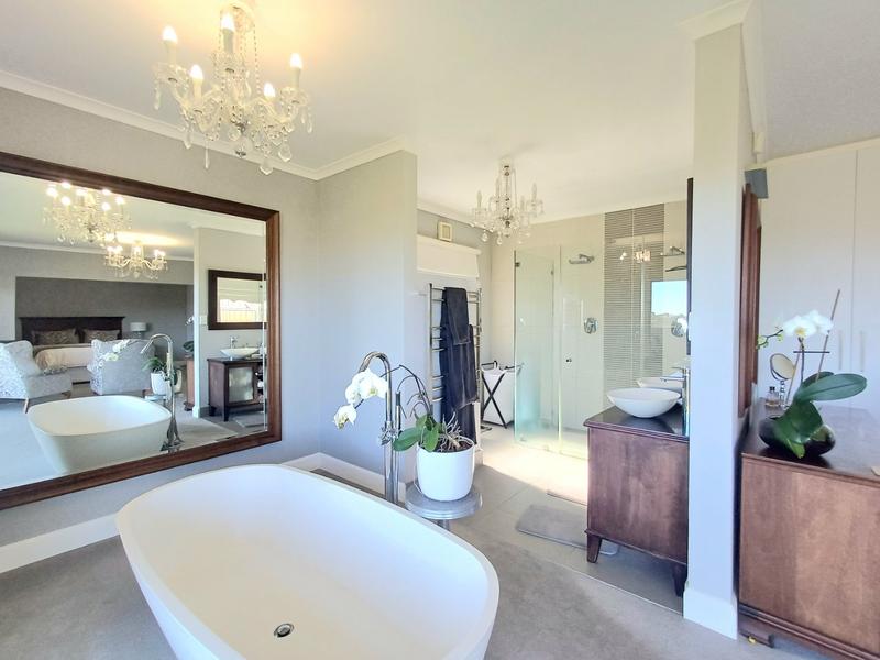 5 Bedroom Property for Sale in Welgemoed Western Cape